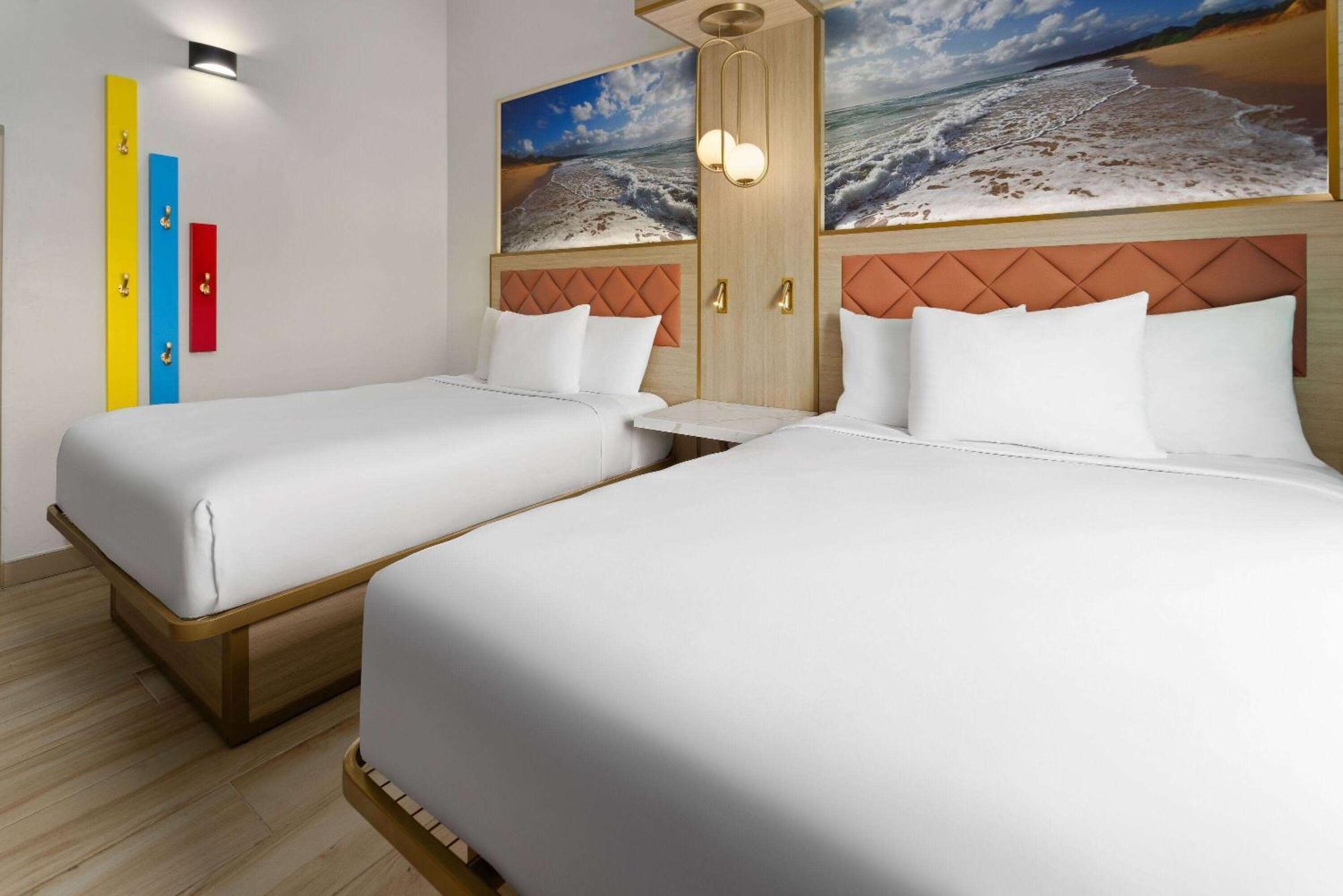 The Vibes Hotel, Trademark Collection By Wyndham 2*