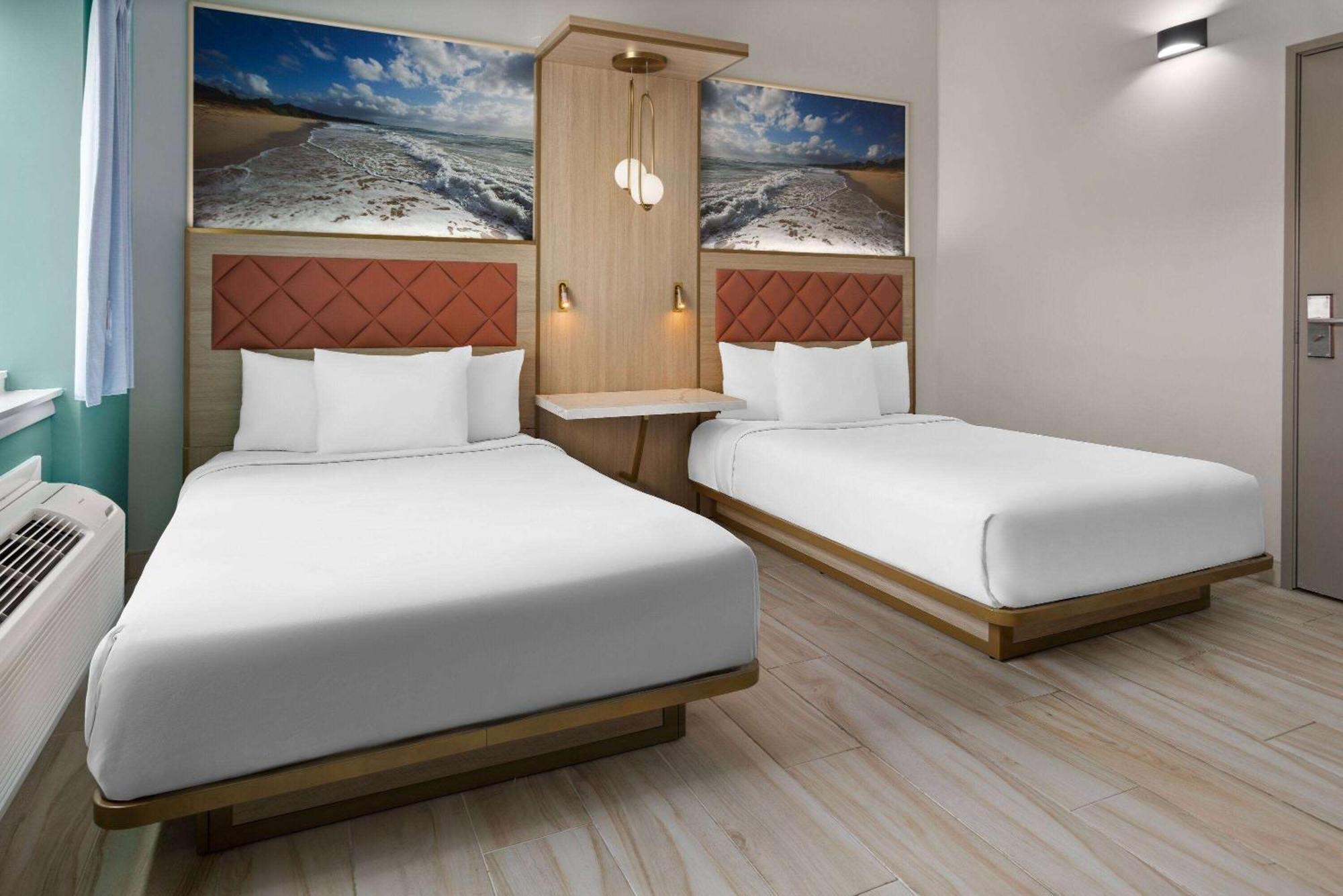 The Vibes Hotel, Trademark Collection By Wyndham 2*