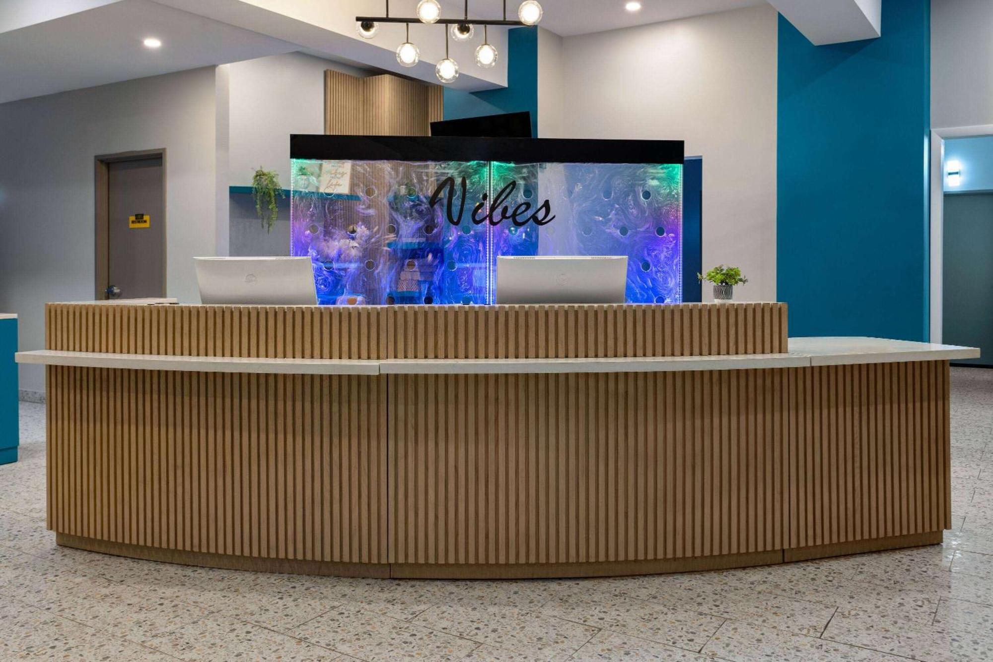 The Vibes Hotel, Trademark Collection By Wyndham Motel