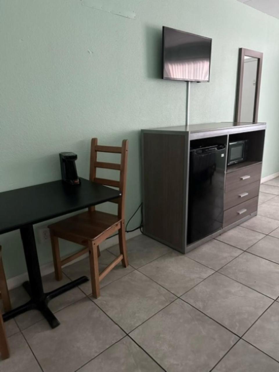 Royal Canadian Motel 3*