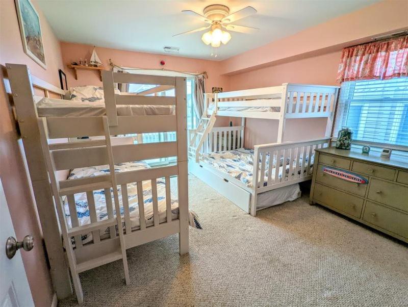 430 W Pine Ave Holiday home