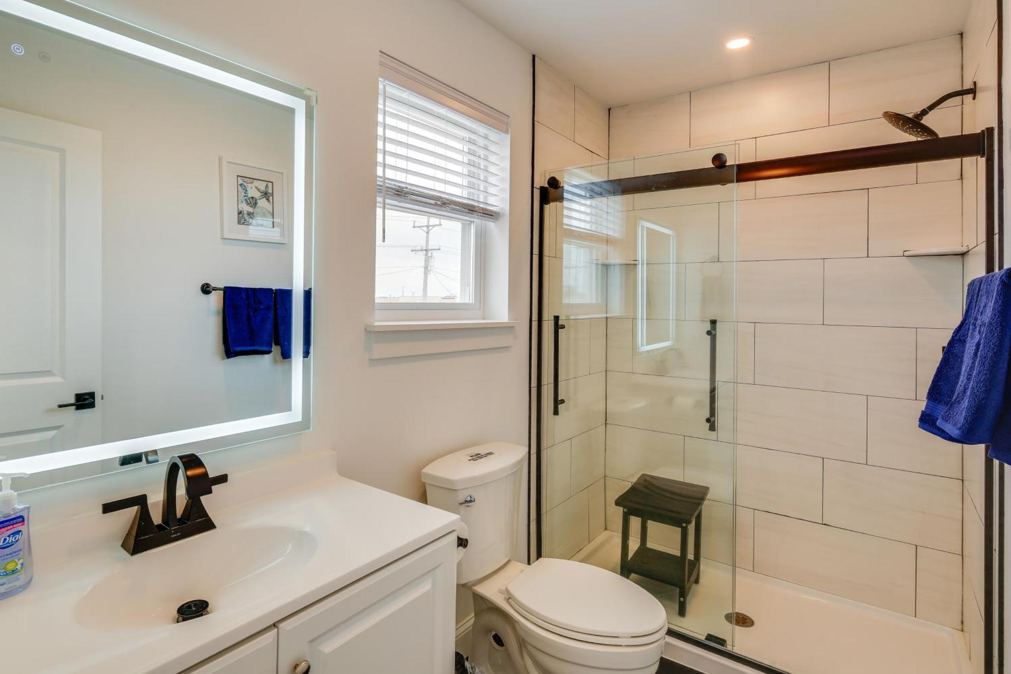 The Kraken Townhome Half Mi To Beach! Holiday home *