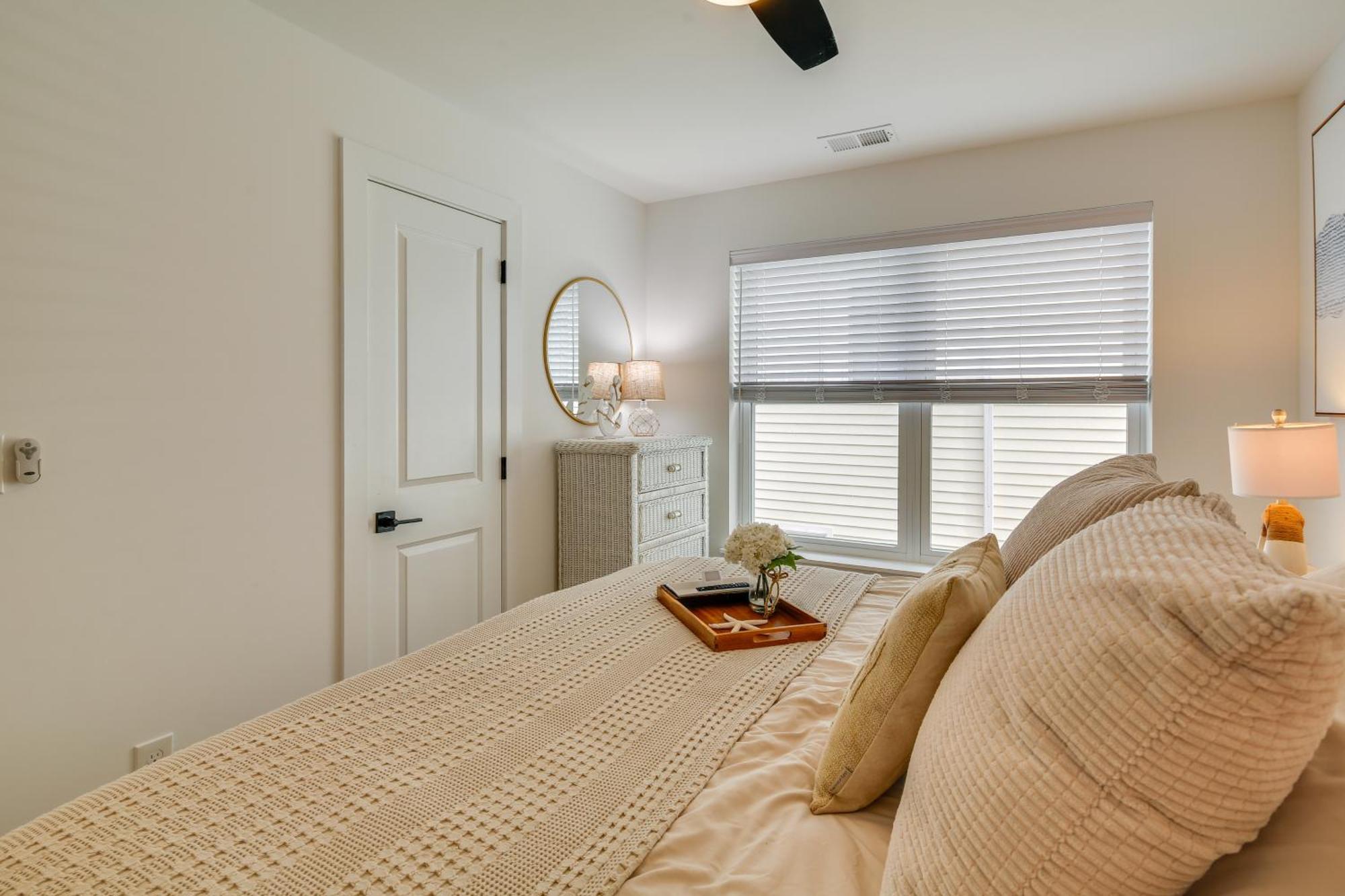 Holiday home The Kraken Townhome Half Mi To Beach! *