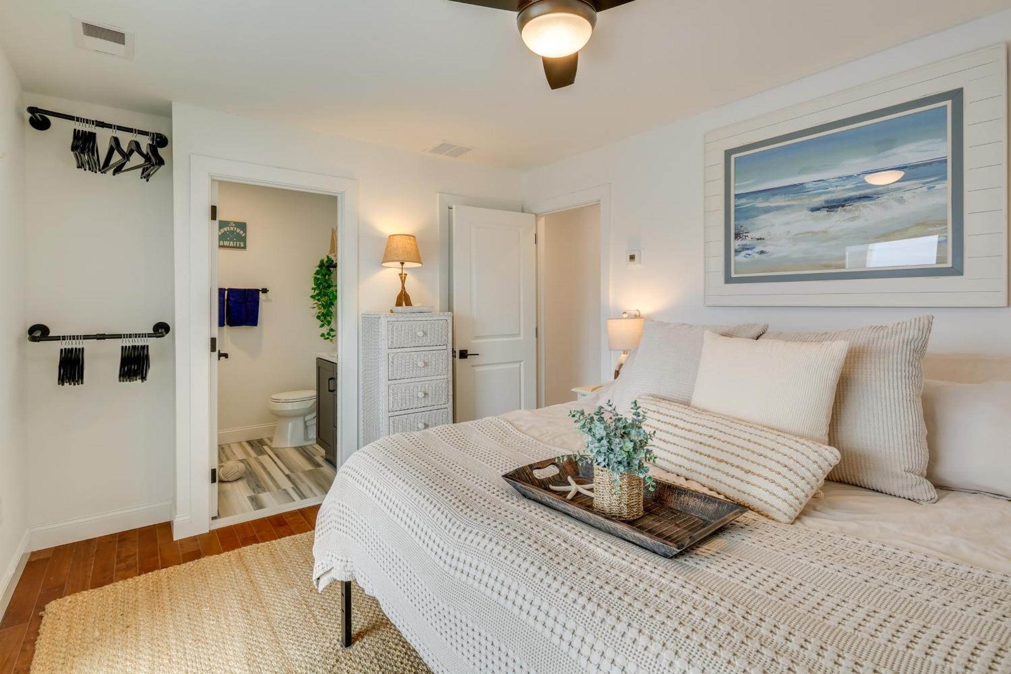 Holiday home The Kraken Townhome Half Mi To Beach! *