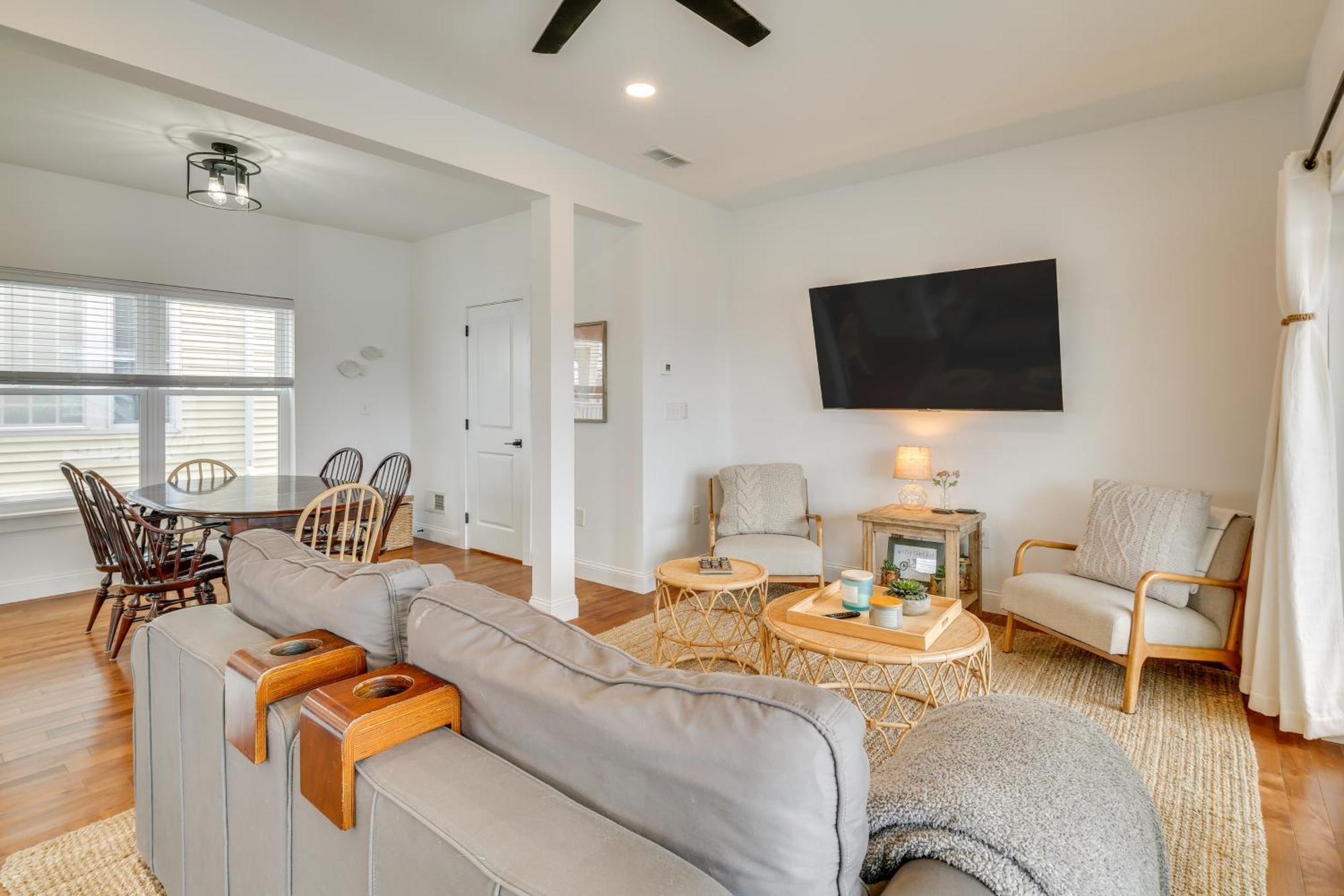 The Kraken Townhome Half Mi To Beach!