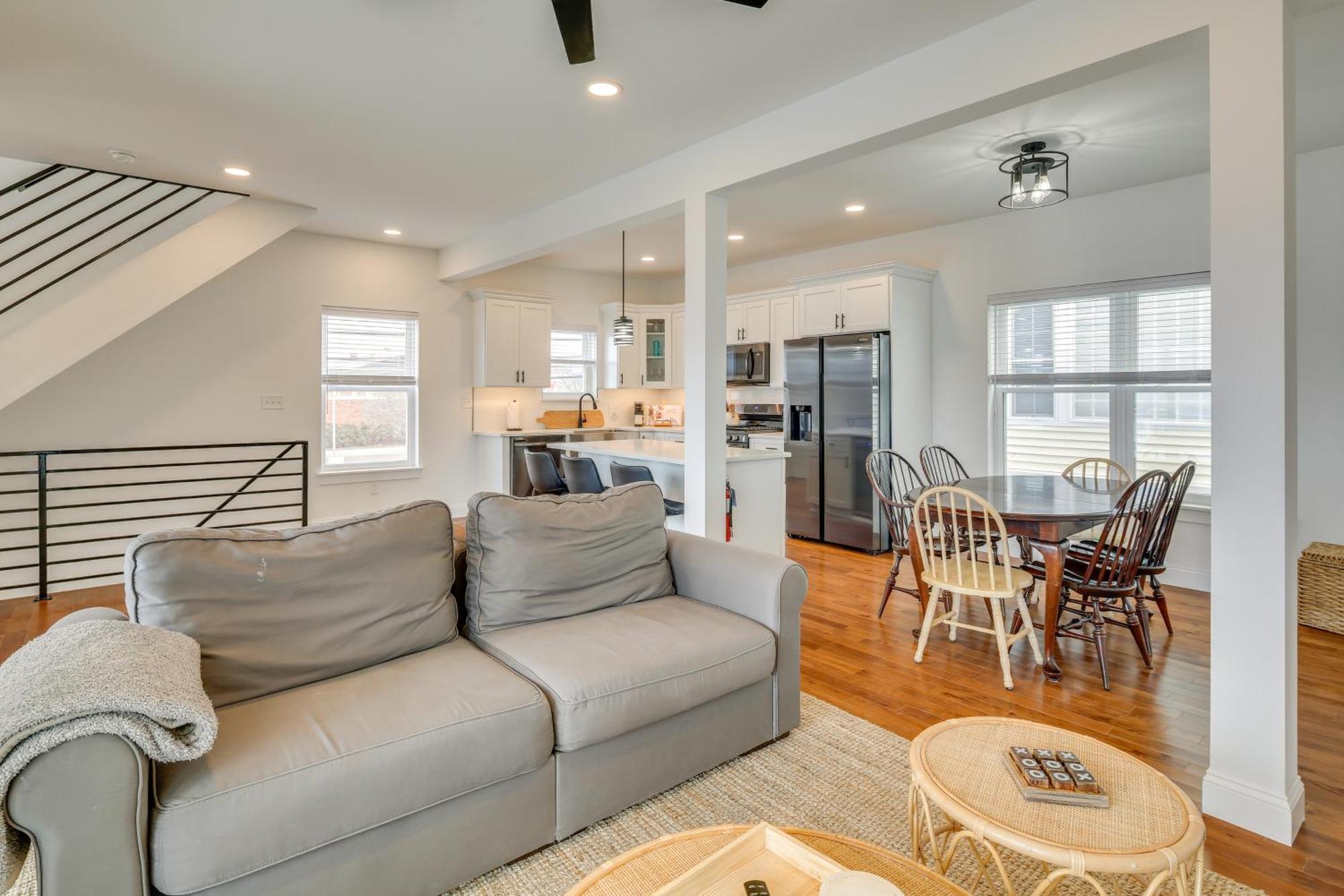 The Kraken Townhome Half Mi To Beach! Holiday home *