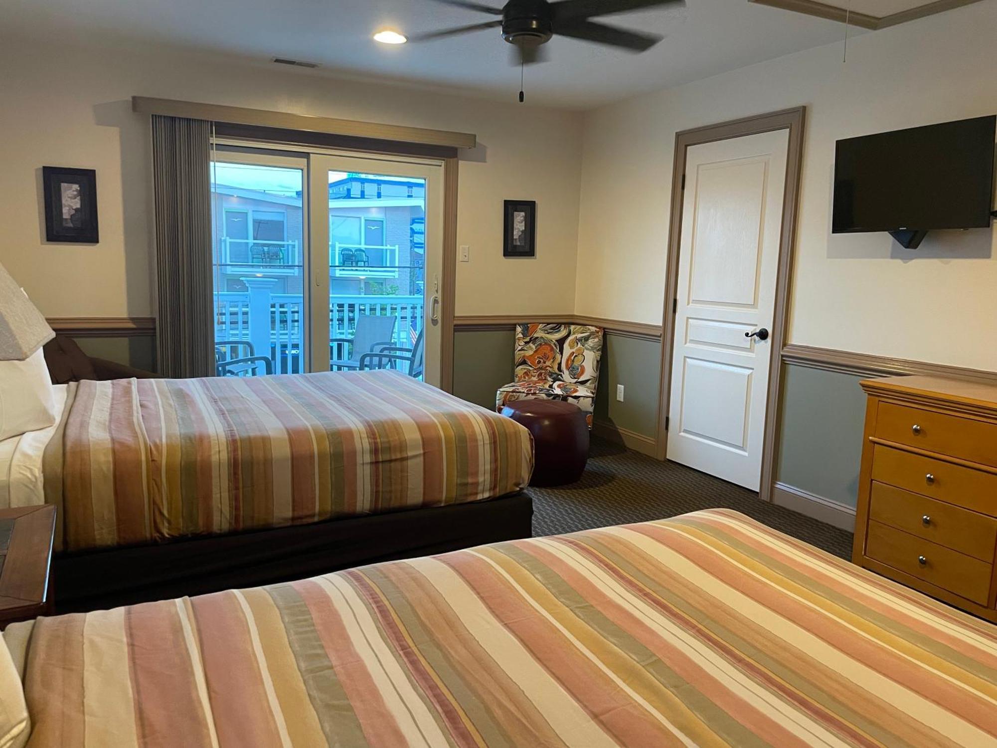 Ala Moana & Motel Wildwood