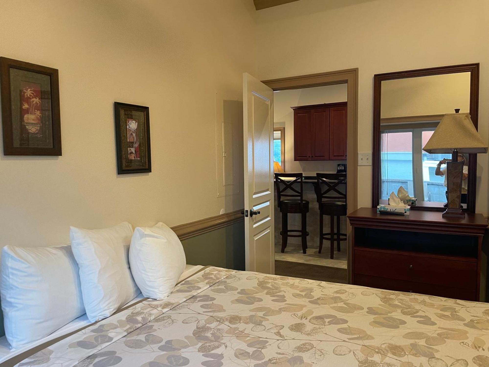 Ala Moana & Motel