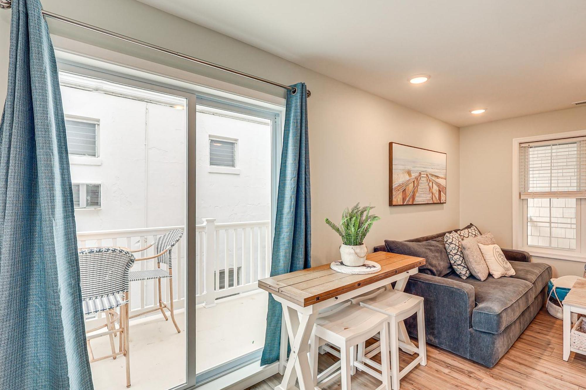 With Pool Access - Walk To *