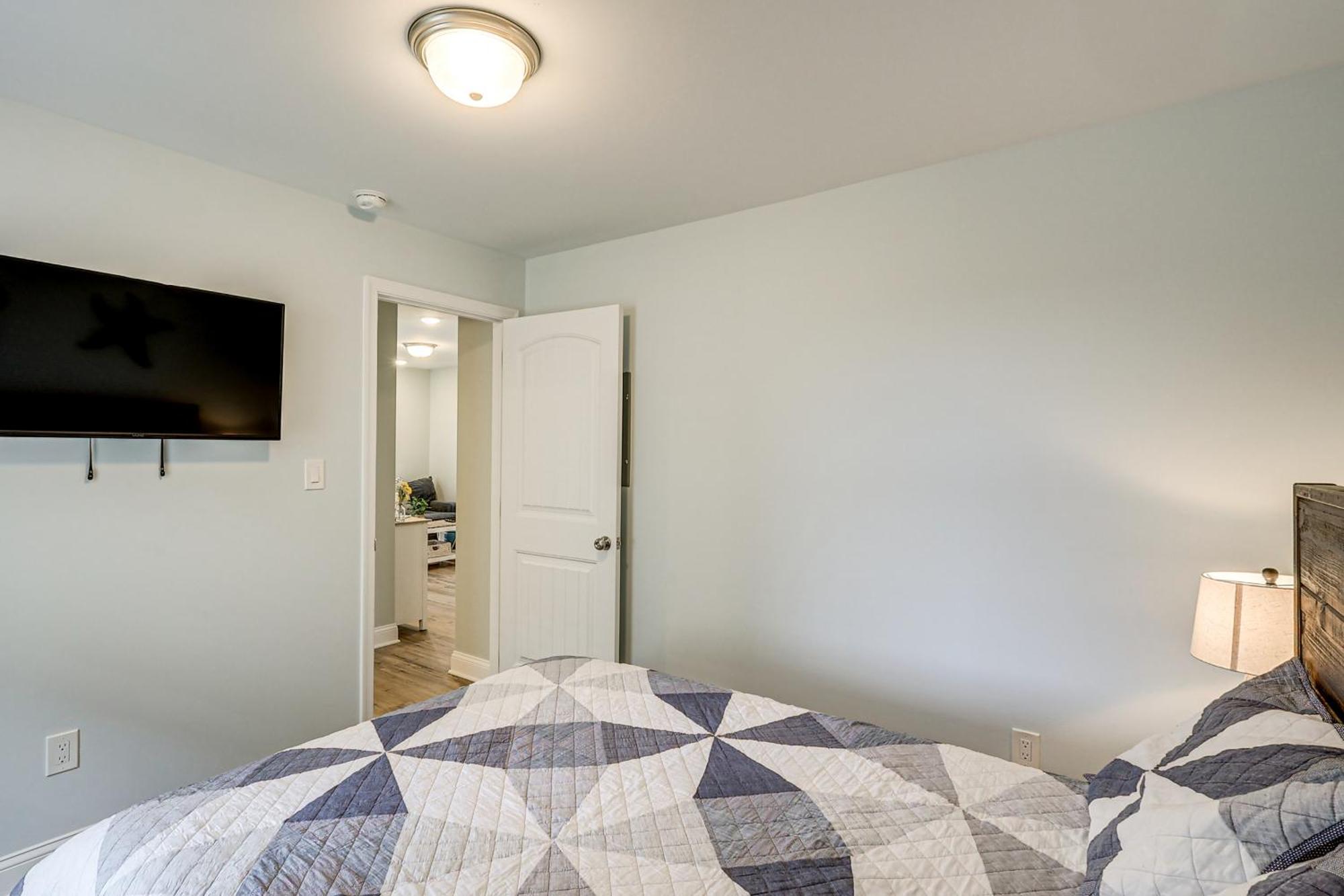 With Pool Access - Walk To *