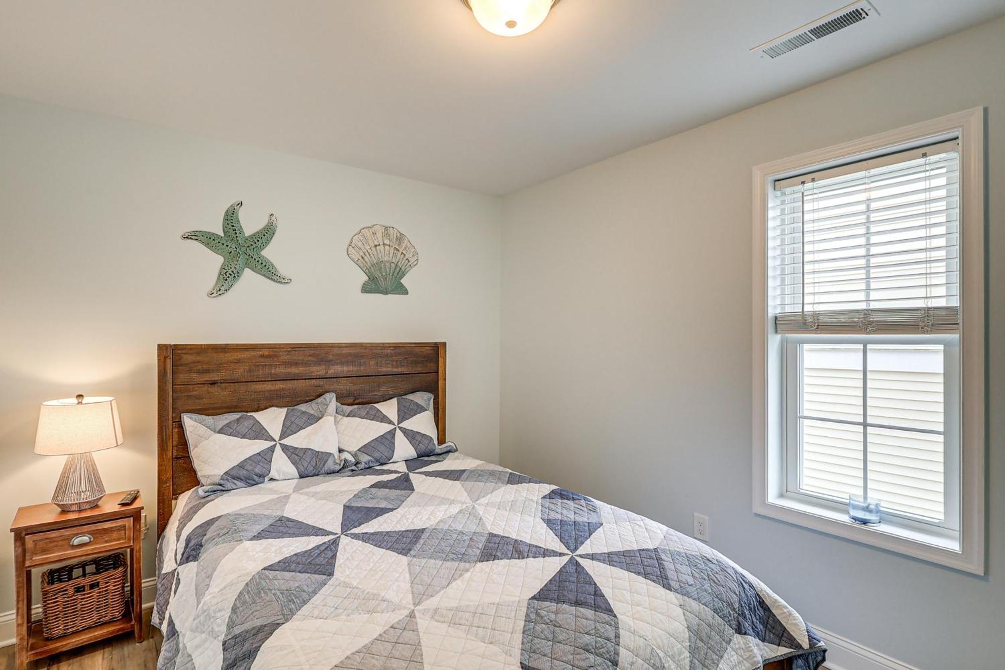 With Pool Access - Walk To * Wildwood