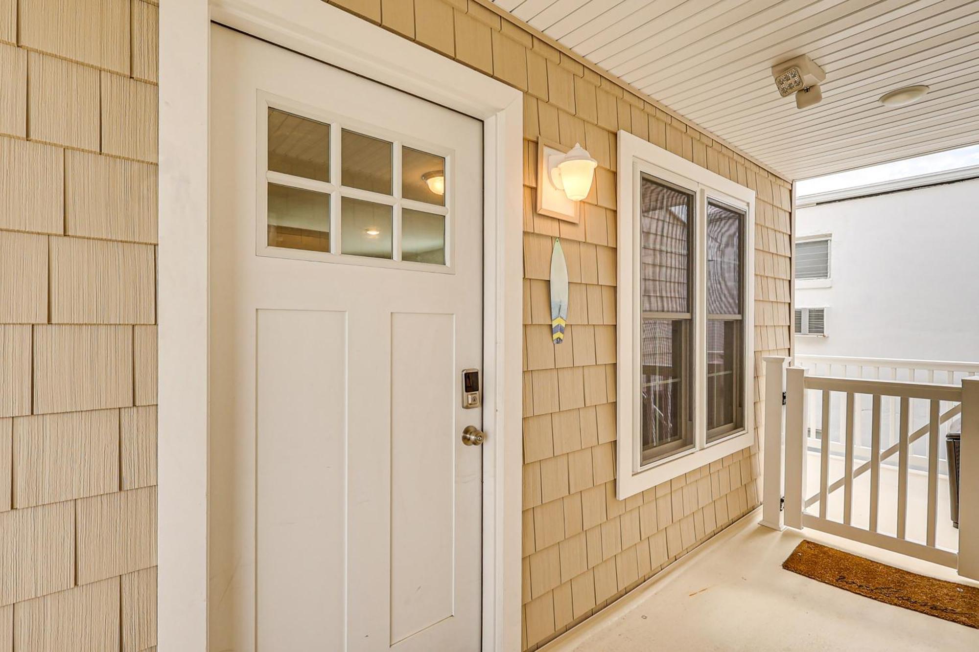 With Pool Access - Walk To