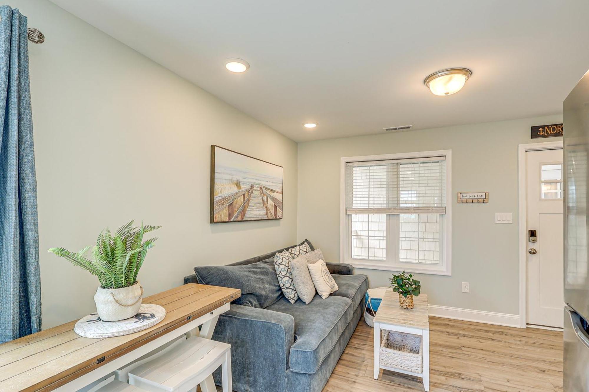 Apartment With Pool Access - Walk To Wildwood