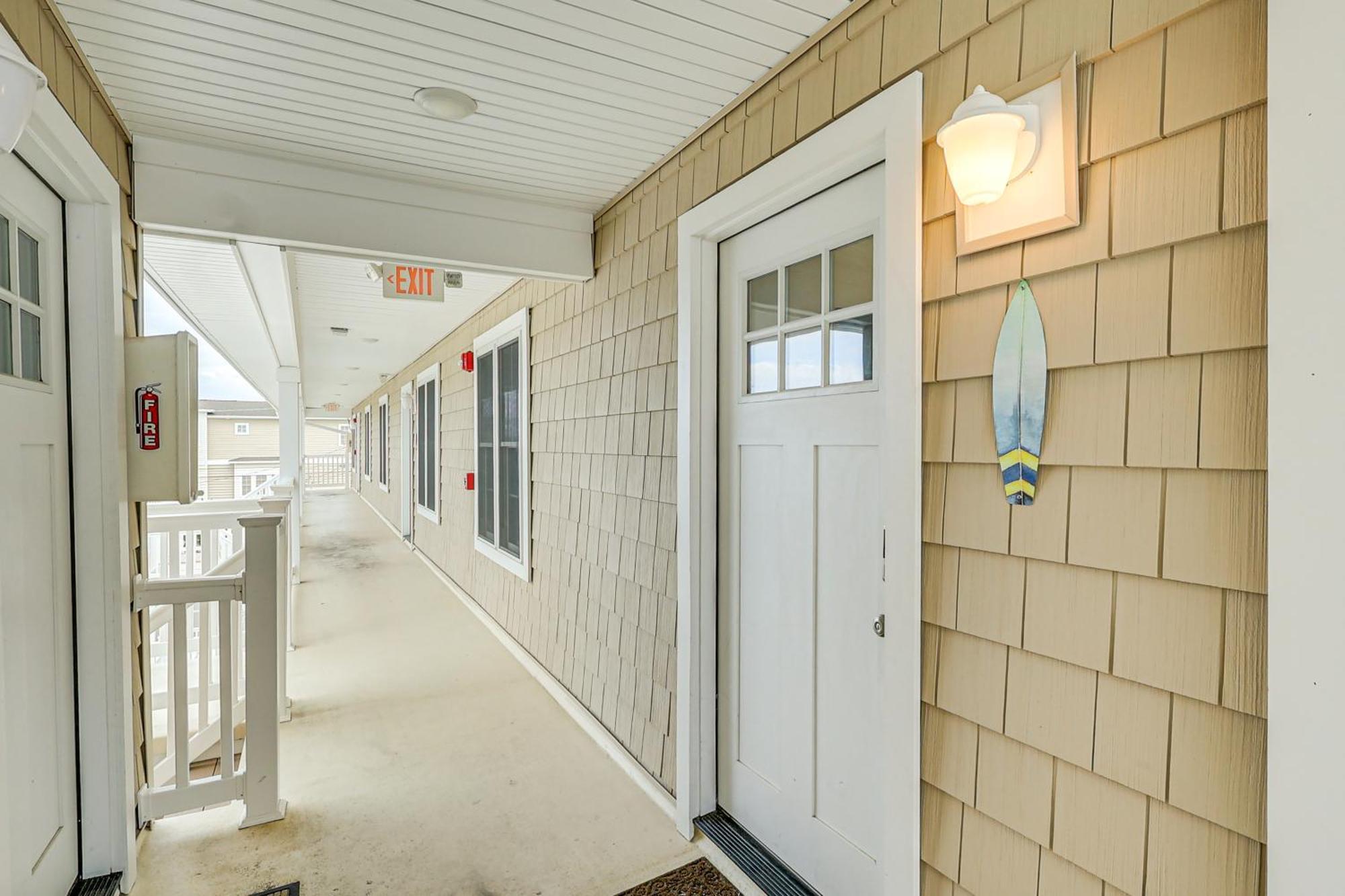 With Pool Access - Walk To *