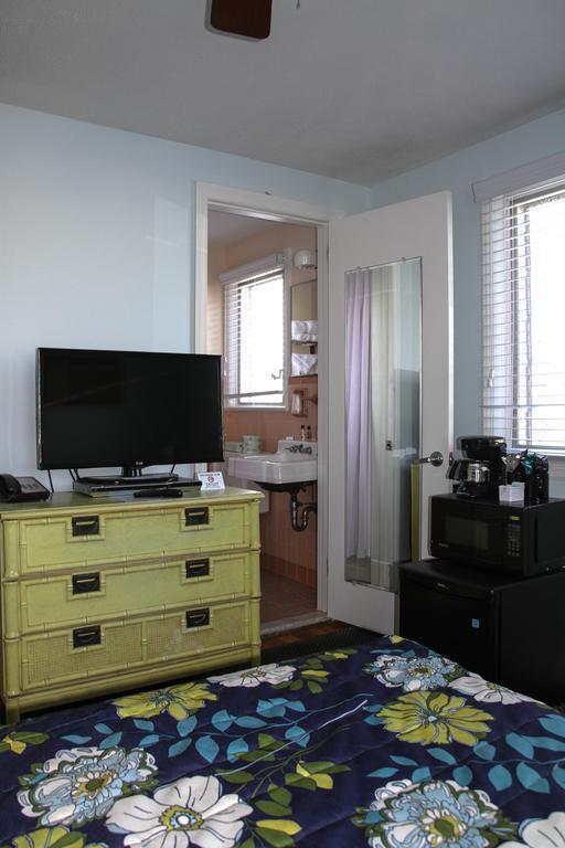 The Starlux 3*