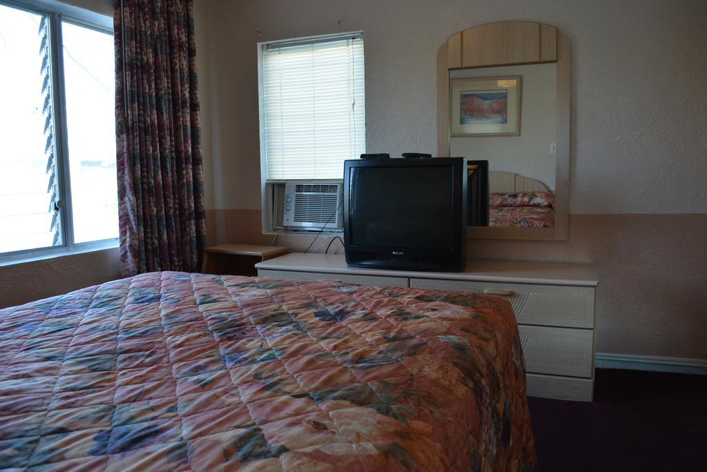 Royal Court Wildwood