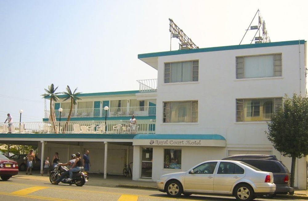 Royal Court Wildwood