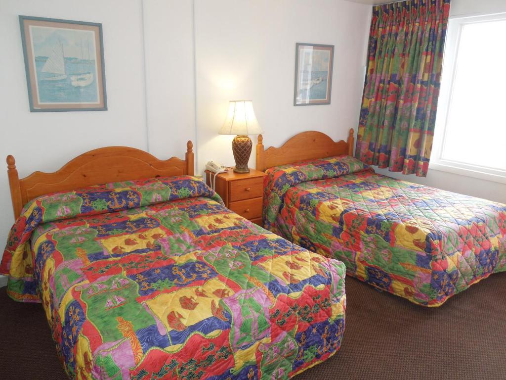 Skylark Motel 3*