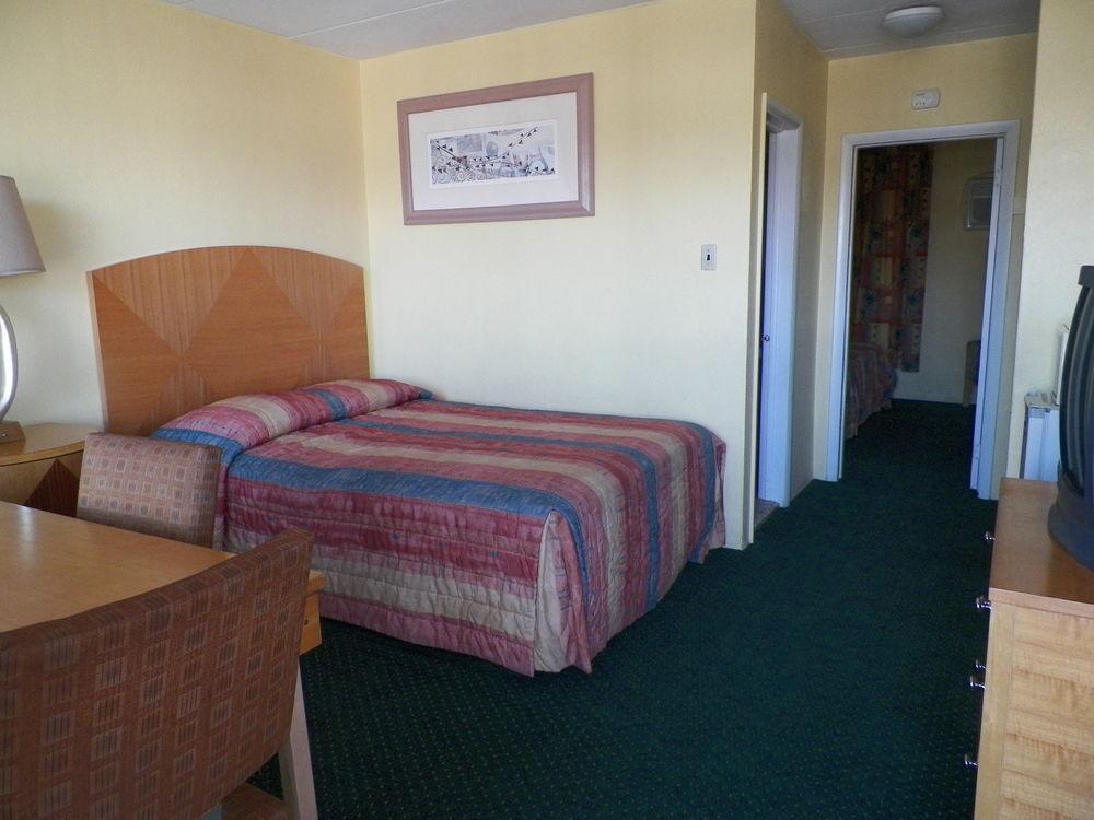 Motel Royal Canadian 3*