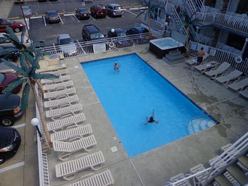 Quarterdeck 3*