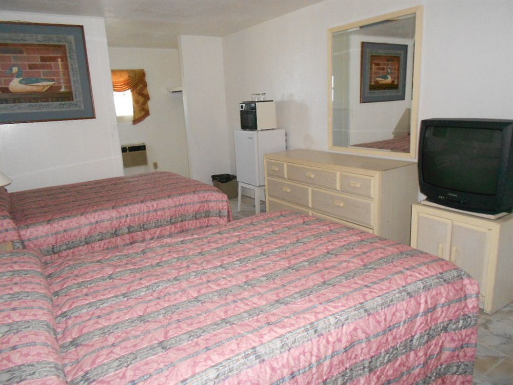 Sea Foam Motel 2*