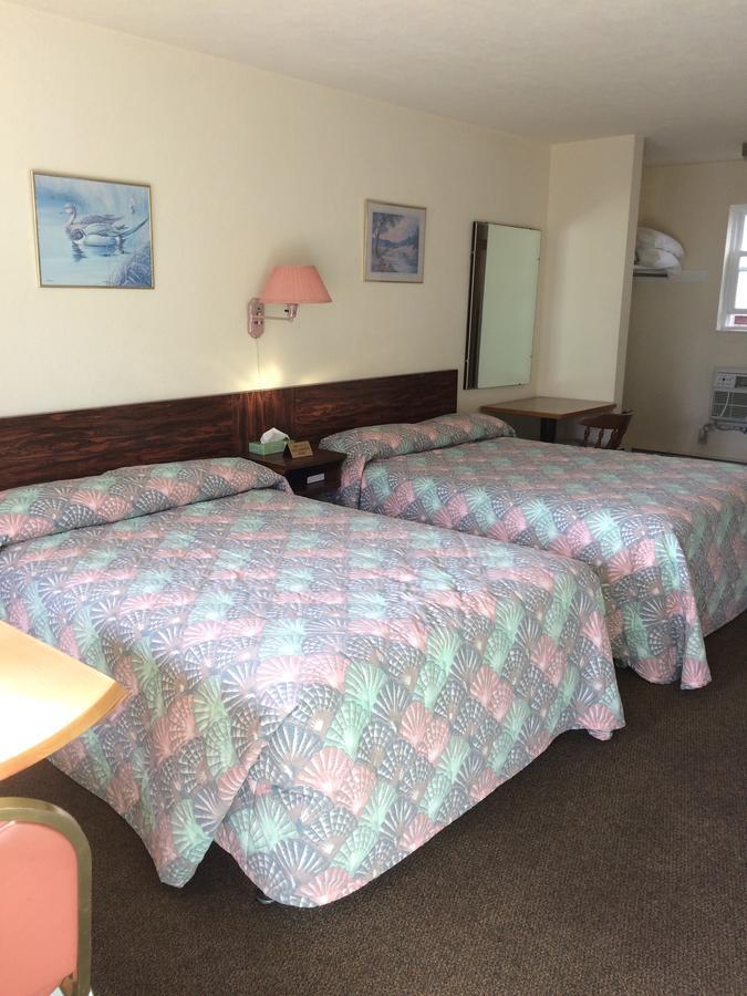 Crystal Sands Motel 2*