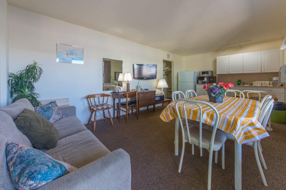 Crystal Sands Motel 2*