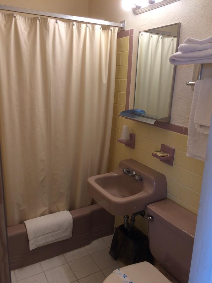 Motel Crystal Sands
