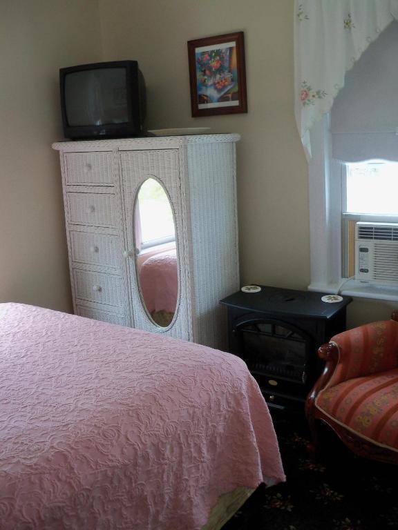 Holly Beach Guest house 4*