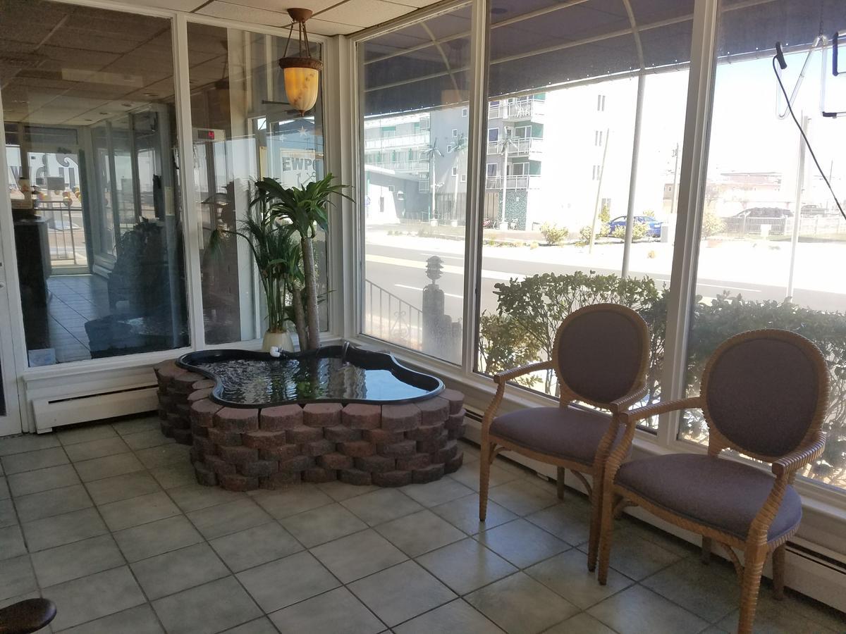 Newport Beach Motel 3*