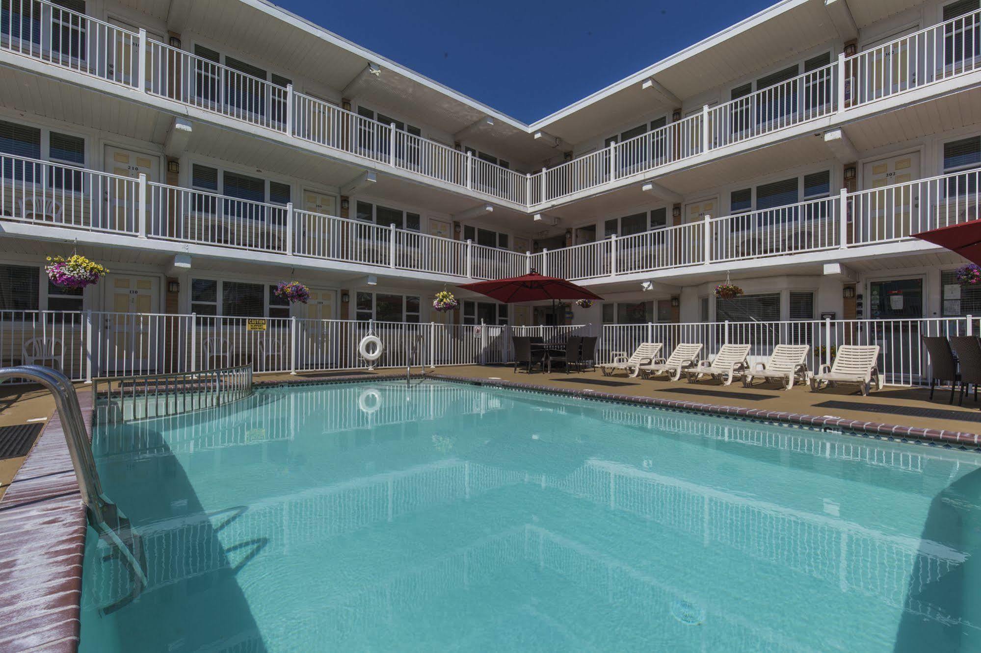 Motel Esplanade - A Sundance Vacations