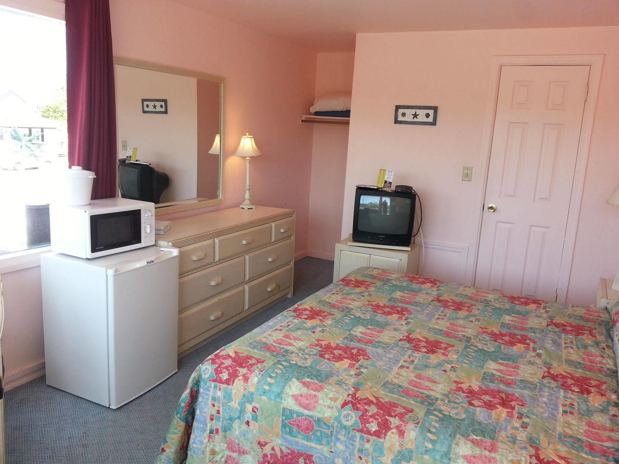 Sandbox Motel