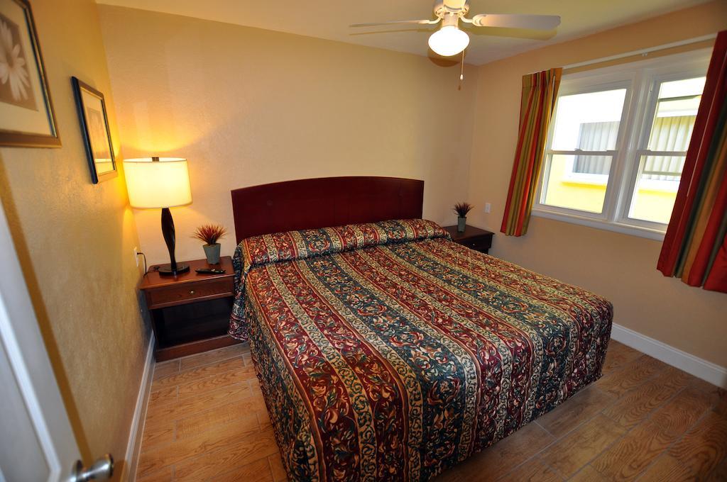 Nantucket & Motel