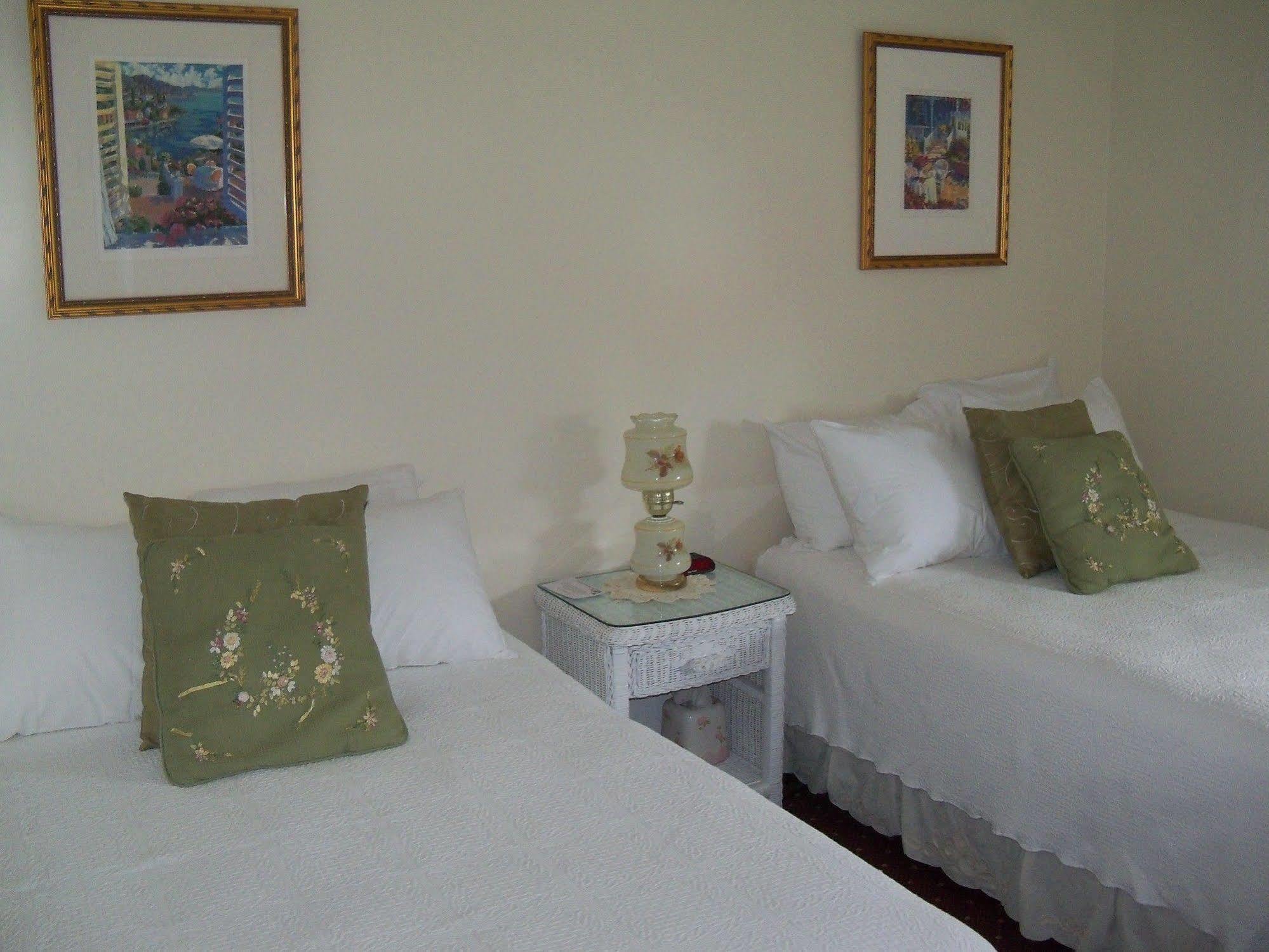 Holly Beach Guest house