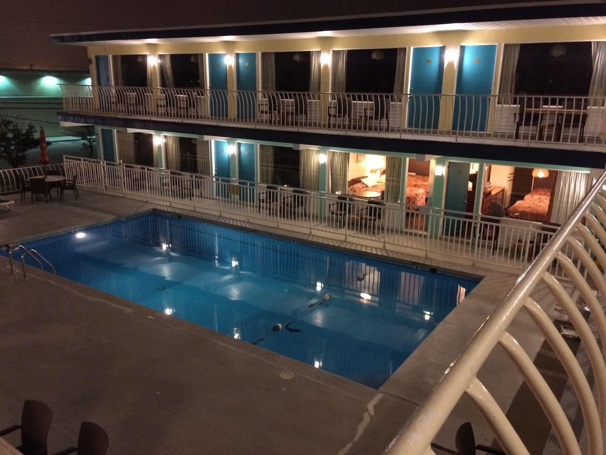 Motel Royal Court 2*