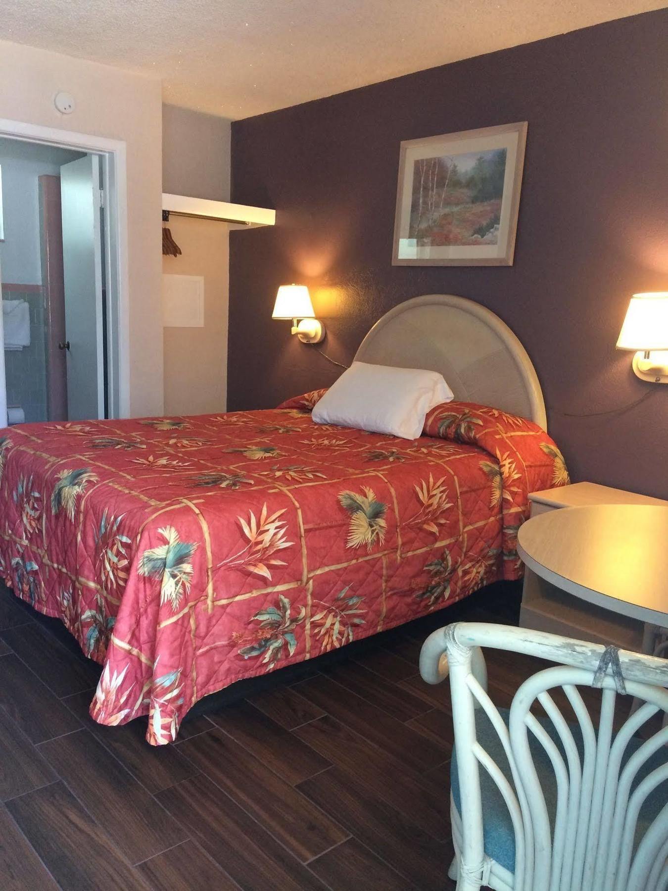 Royal Court Wildwood