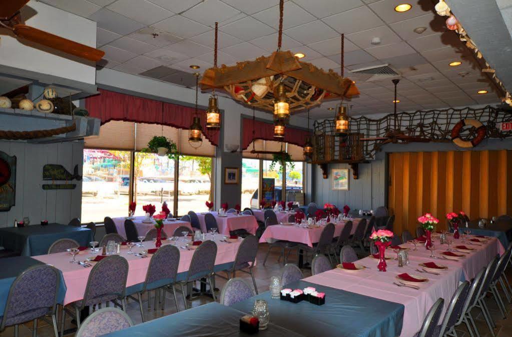 Terrace Motor Motel 3*