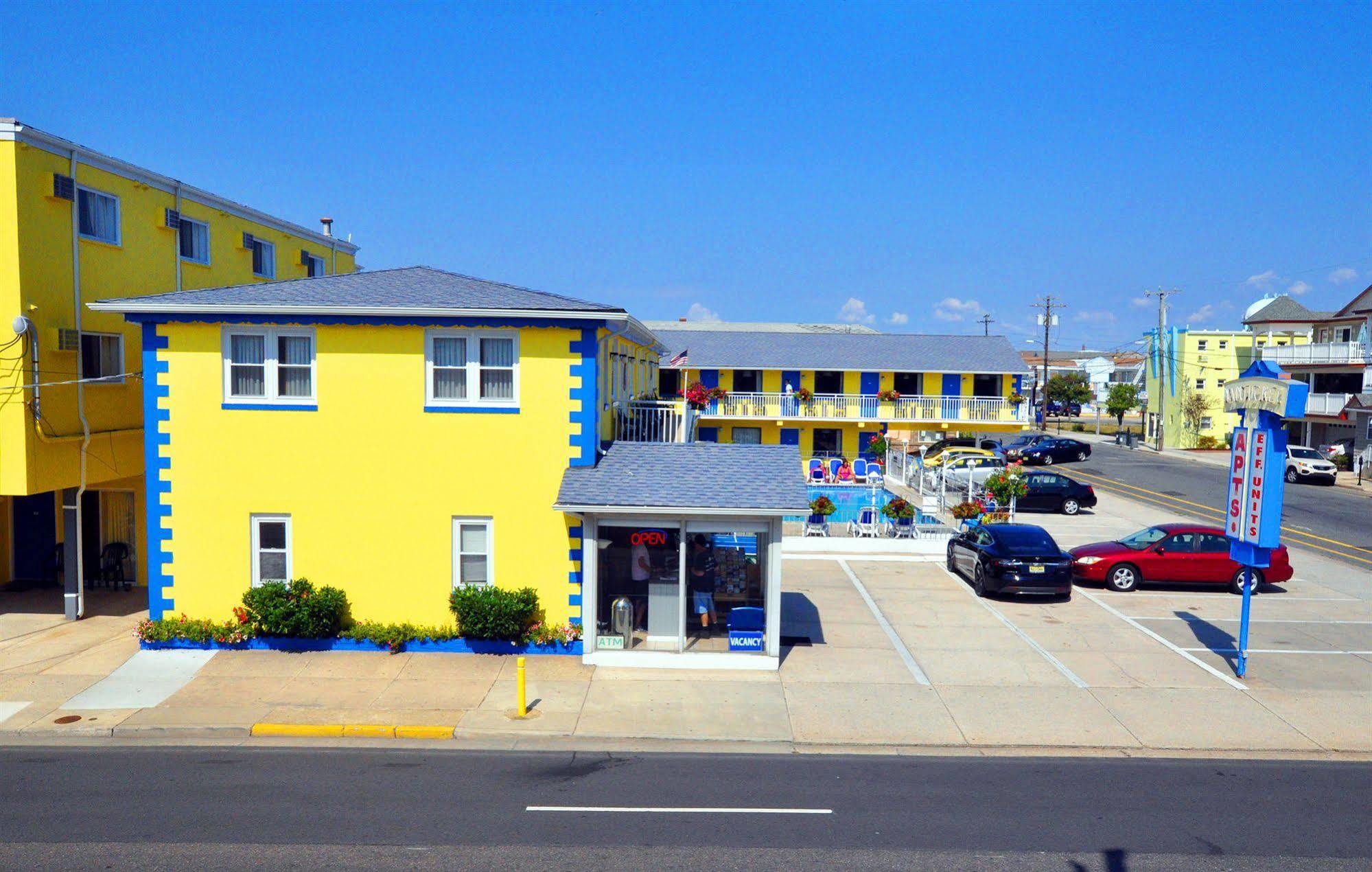 Nantucket & Motel 2*