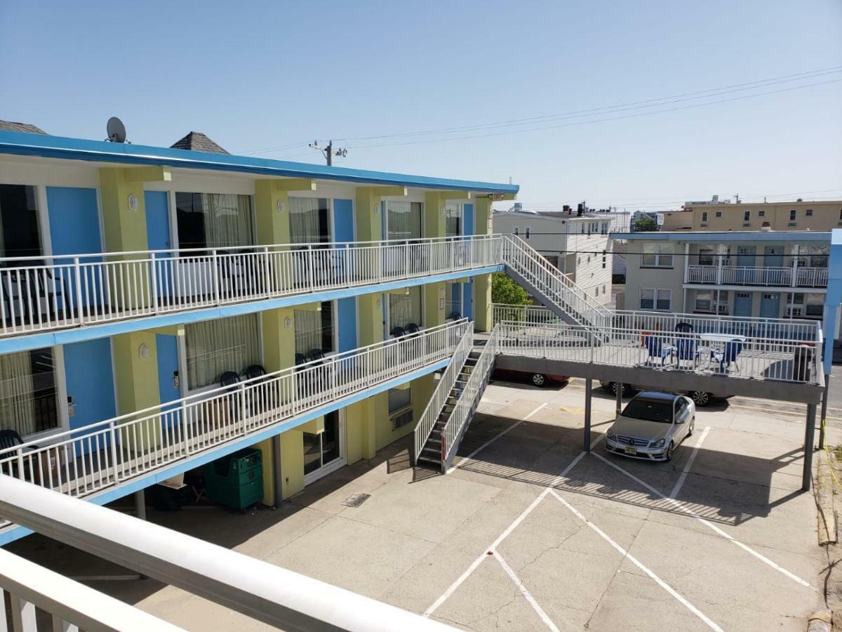 Tropicana & Boardwalk Motel 2*