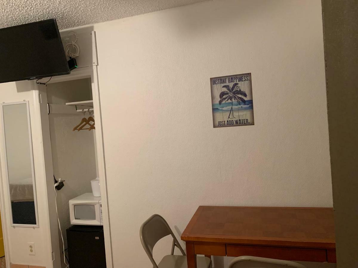 Sunshine Motel Motel 2*
