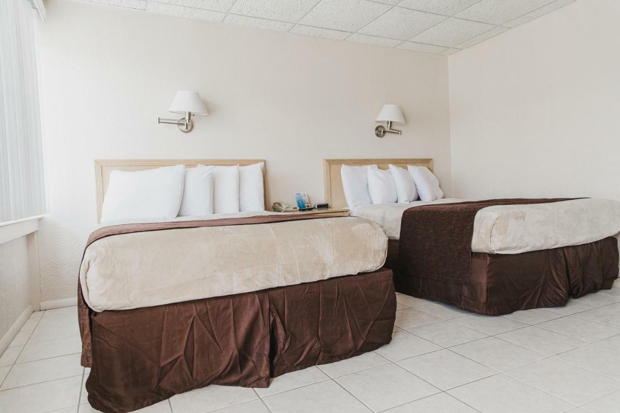 Heart Of Boardwalk Motel 2*