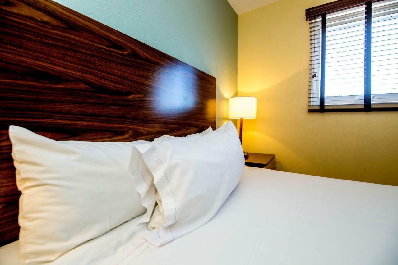 Blue Palms Motel 3*