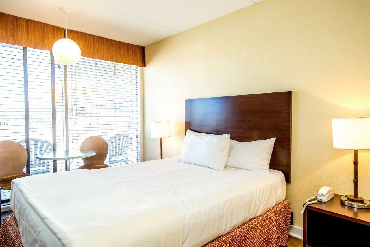 Blue Palms Motel 3*