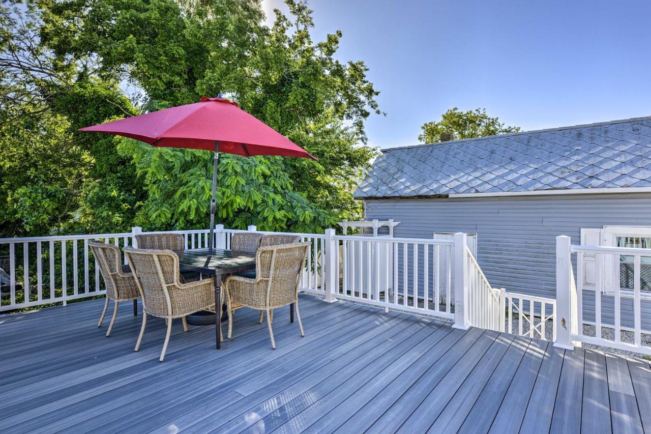 Holiday home Charming Hideaway With Private Pool And Deck! *