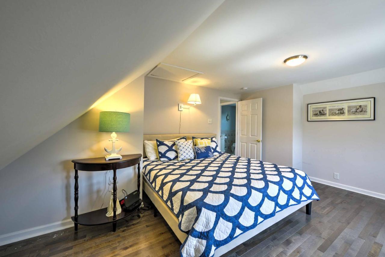 Holiday home Charming Hideaway With Private Pool And Deck! *