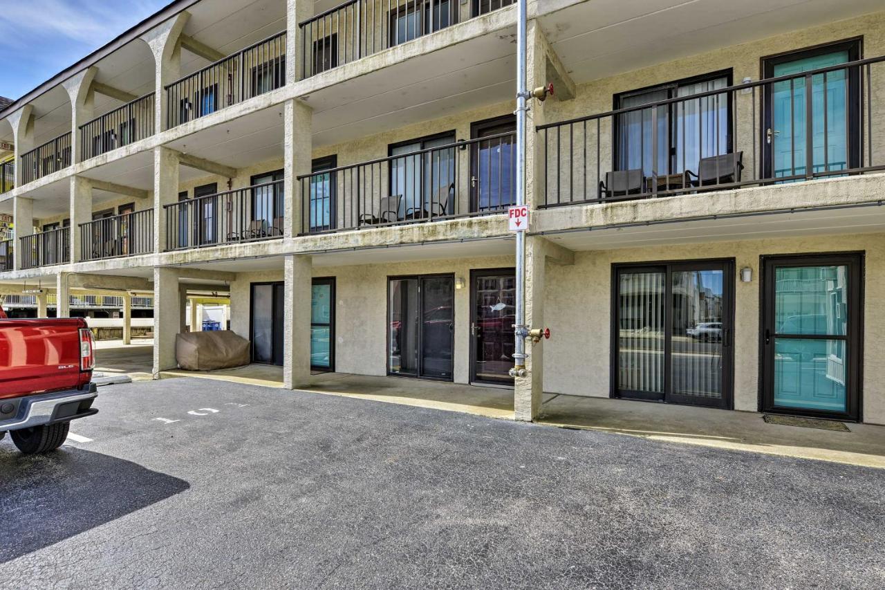Apartment Coastal With Pool, 1 Block To Beach!