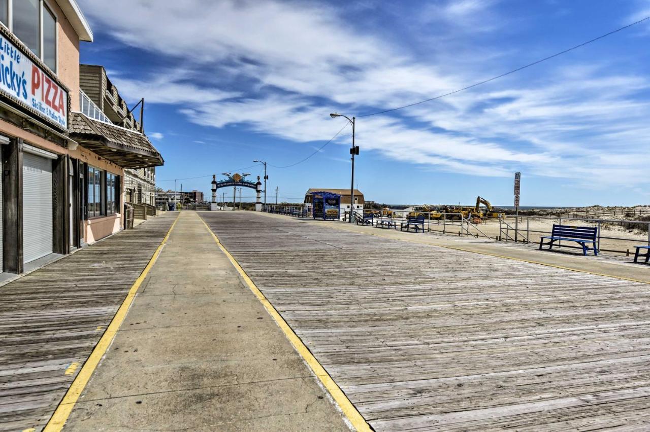Coastal With Pool, 1 Block To Beach! Wildwood