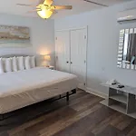 Daytona Inn And Suites