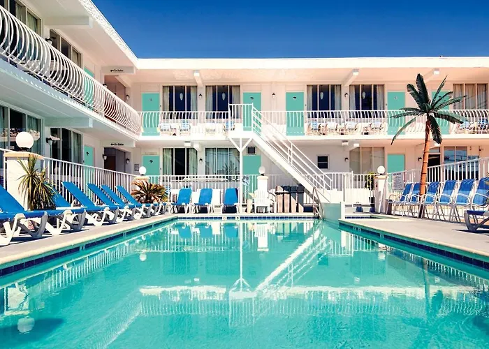Daytona Inn And Suites