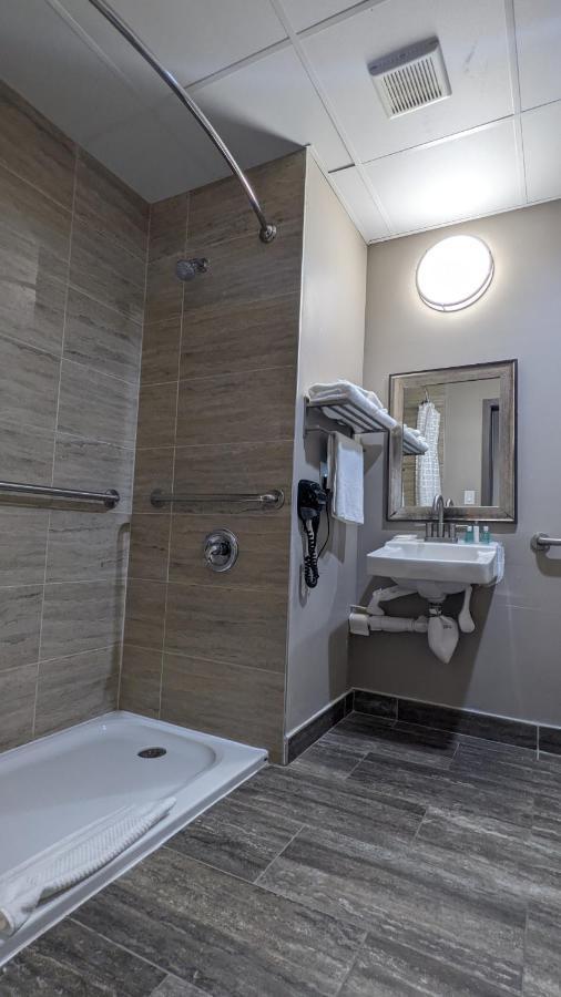 The Waves Hotel, Ascend Collection Wildwood